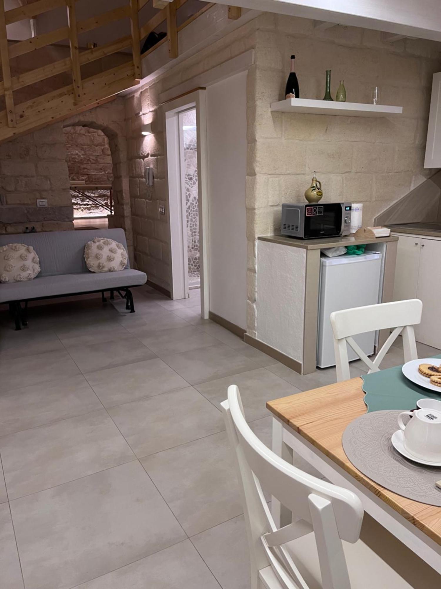 Epoca Suite House Trani Exterior foto