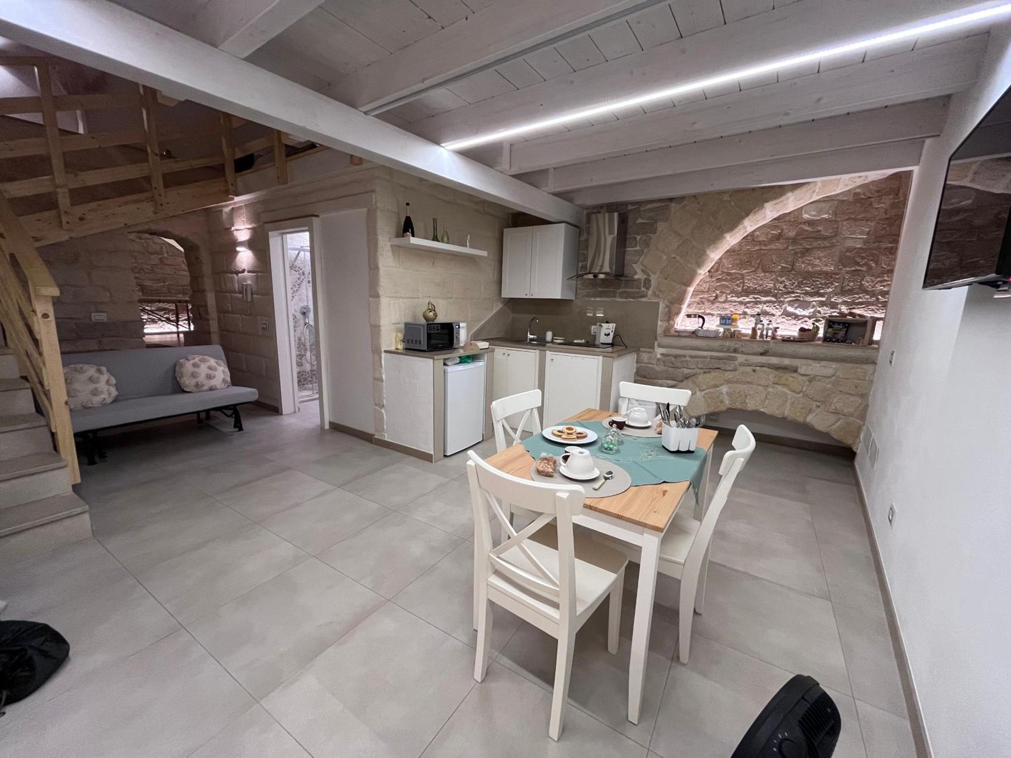Epoca Suite House Trani Exterior foto