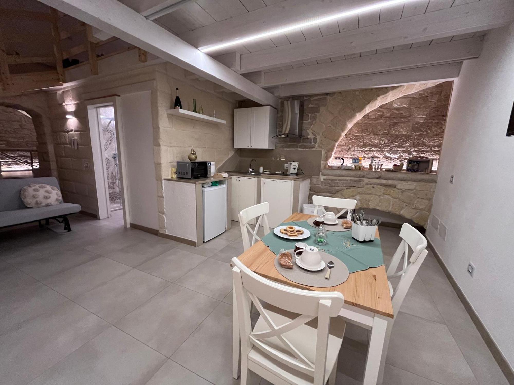 Epoca Suite House Trani Exterior foto